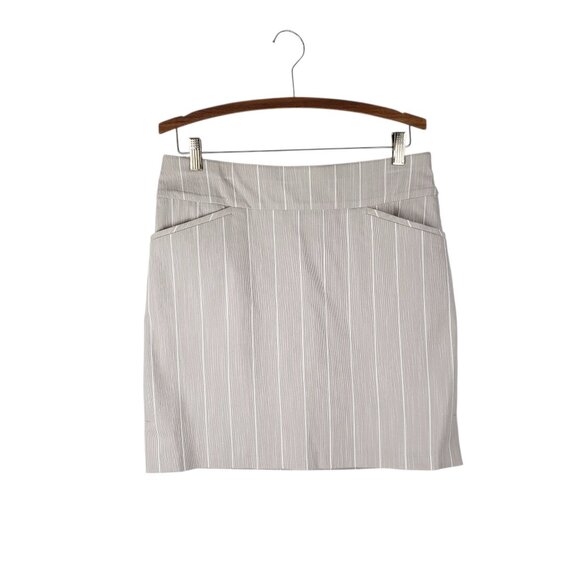 Chicos Perfect Stretch Pull On Skort 1 M Beige Stripe Travel Golf Casual Pockets - Picture 1 of 9